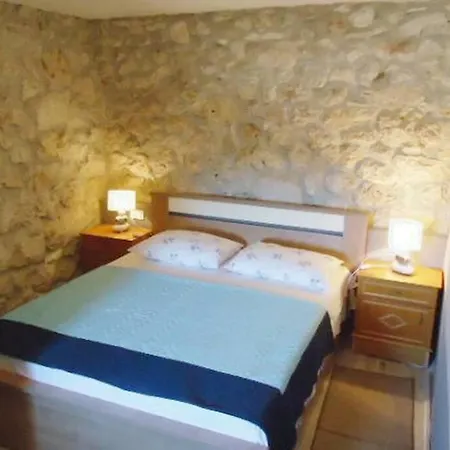 4 Bedroom Holiday House Near Rogoznica Holiday home *